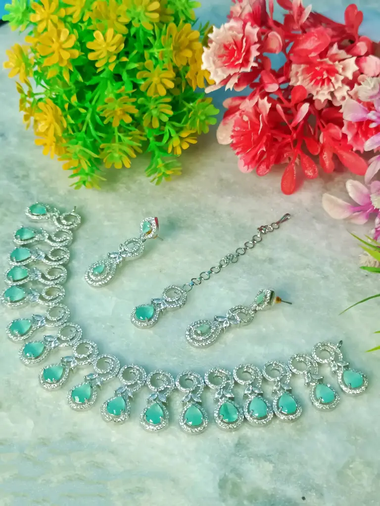 Stunning Sky Blue Jewellery Set