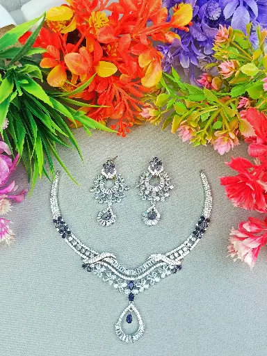 stunning necklace and earring set is perfect for any special occasion