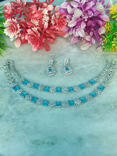 Delicate Design with Sparkling Blue Stones